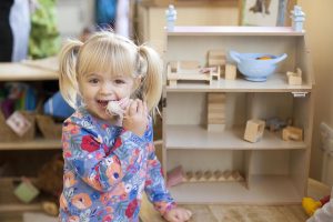 Photographer in Cornwall capturing moments at Happy Days Nursery