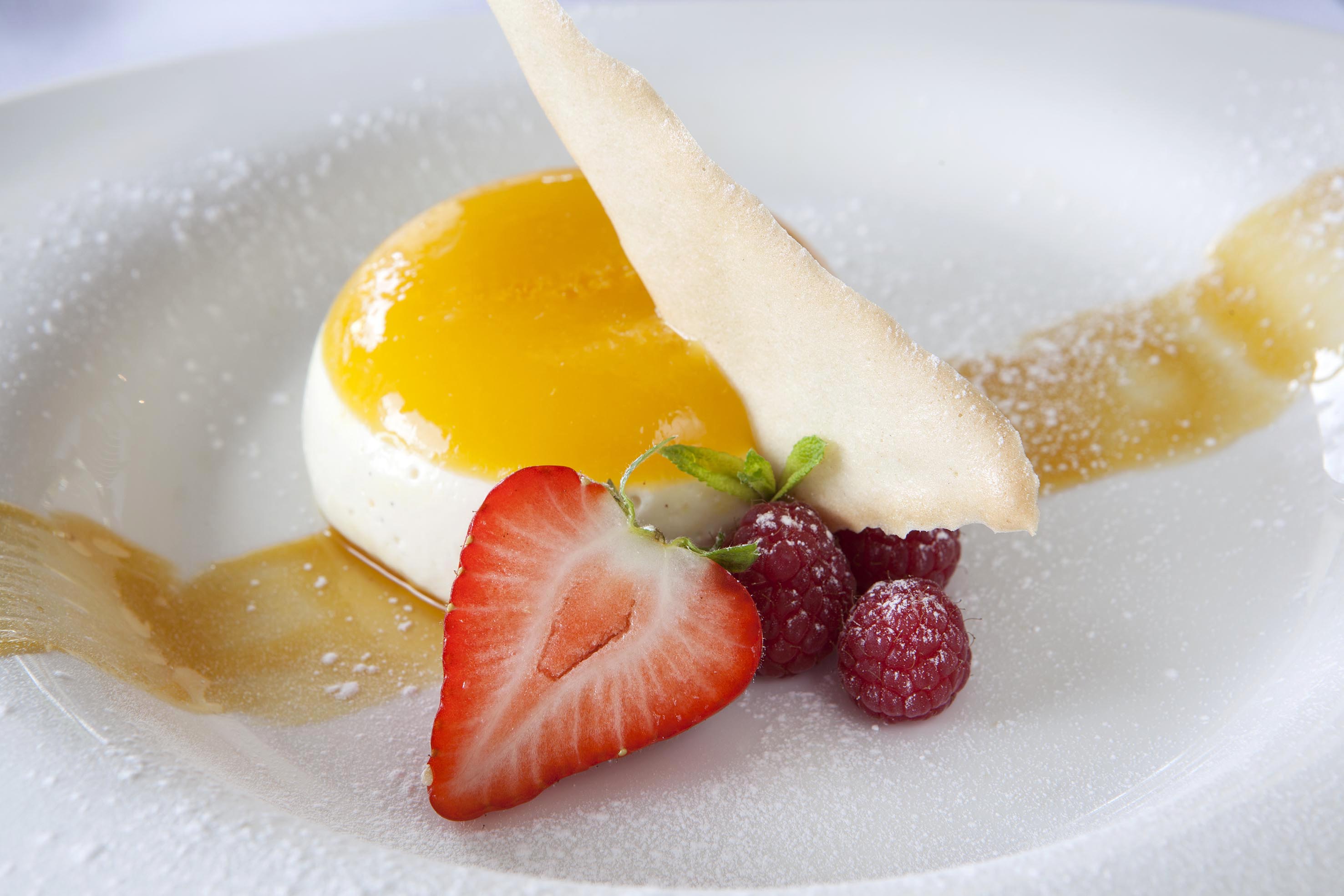 Strawberry and lemon curd pudding