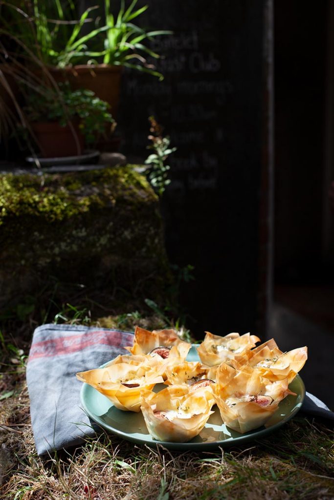 Smoking demonstration – Food photography in Cornwall